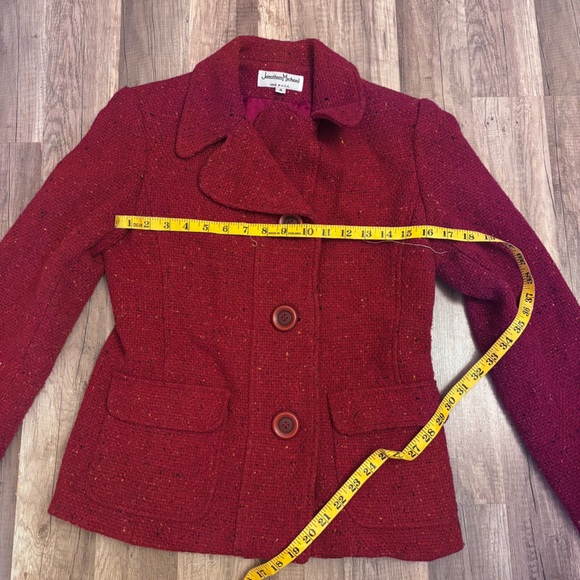 Chic Women's 90’s Red Blazer by Jonathan Micheals - Picture 4 of 7